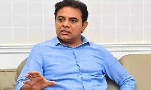 KTR : మన్మోహన్కు మా నాన్న సన్నిహితుడు.. కేటీఆర్ భావోద్వేగం KTR : మన్మోహన్కు మా నాన్న సన్నిహితుడు.. కేటీఆర్ భావోద్వేగం