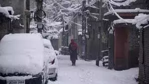 Heavy Snow Fall: జమ్మూ కశ్మీర్‌లో భారీగా  మంచు.. పరీక్షలు వాయిదా