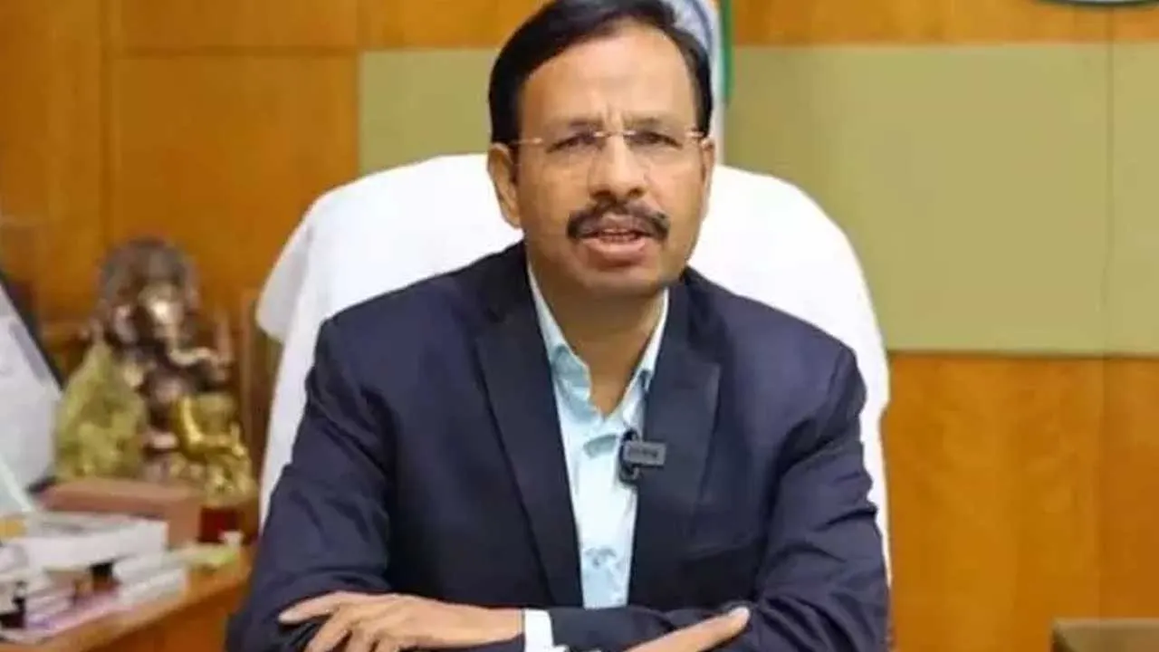 Sajjanar Tweets : బెట్టింగ్ యాప్ లను ప్రచారం చేయకండి : సజ్జనార్ ట్వీట్ Sajjanar Tweets : బెట్టింగ్ యాప్ లను ప్రచారం చేయకండి : సజ్జనార్ ట్వీట్