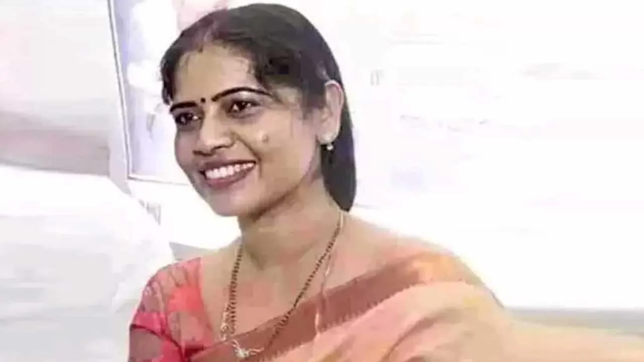 Perni Nani Wife : పేర్ని నాని భార్యకు మళ్లీ నోటీసులు Perni Nani Wife : పేర్ని నాని భార్యకు మళ్లీ నోటీసులు
