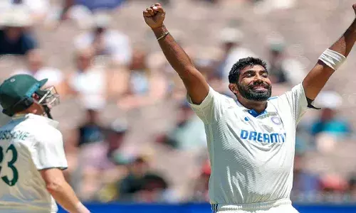 Cricket : బుమ్రాను ఊరిస్తున్న మరో రికార్డు Cricket : బుమ్రాను ఊరిస్తున్న మరో రికార్డు