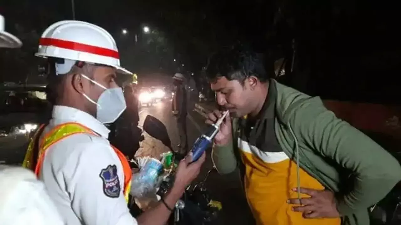 Hyderabad : హైదరాబాద్‌లో 1184 డ్రంక్ ఆండ్ డ్రైవ్ కేసులు