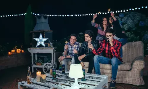 న్యూ ఇయర్ సందర్భంగా బ్లింకిట్ లో అత్యధికంగా ఆర్డర్ చేసిన వస్తువులు ఏంటో తెలుసా.. న్యూ ఇయర్ సందర్భంగా బ్లింకిట్ లో అత్యధికంగా ఆర్డర్ చేసిన వస్తువులు ఏంటో తెలుసా..