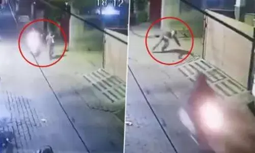 Uttar Pradesh: డిప్రెషన్లో చెంపదెబ్బలు కొట్టే వ్యక్తి  అరెస్ట్ Uttar Pradesh: డిప్రెషన్లో చెంపదెబ్బలు కొట్టే వ్యక్తి  అరెస్ట్