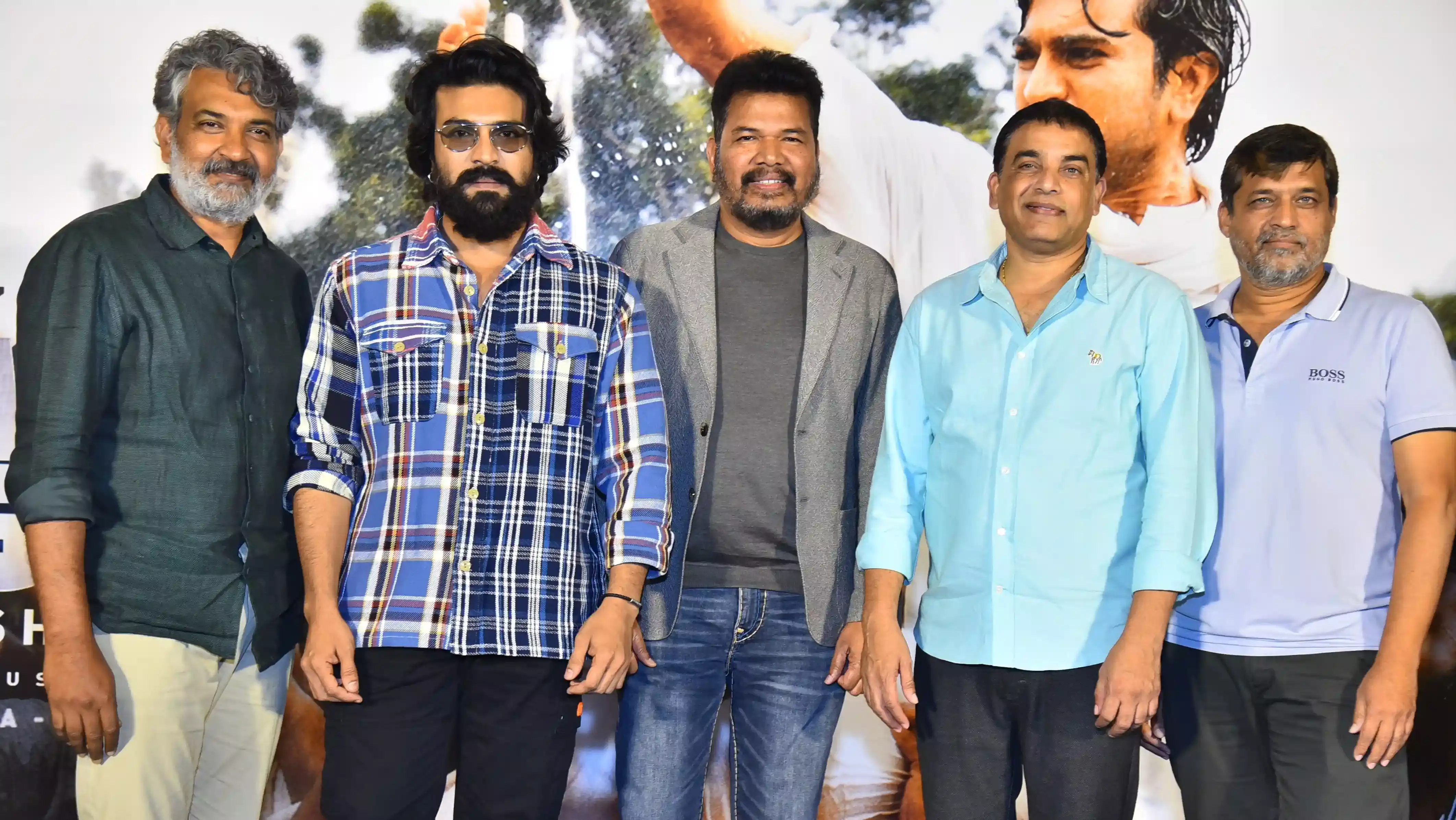 Rajamouli : గేమ్ చేంజర్’ ట్రైలర్లో ప్రతీ షాట్ అద్భుతంగా అనిపించింది - రాజమౌళి Rajamouli : గేమ్ చేంజర్’ ట్రైలర్లో ప్రతీ షాట్ అద్భుతంగా అనిపించింది - రాజమౌళి