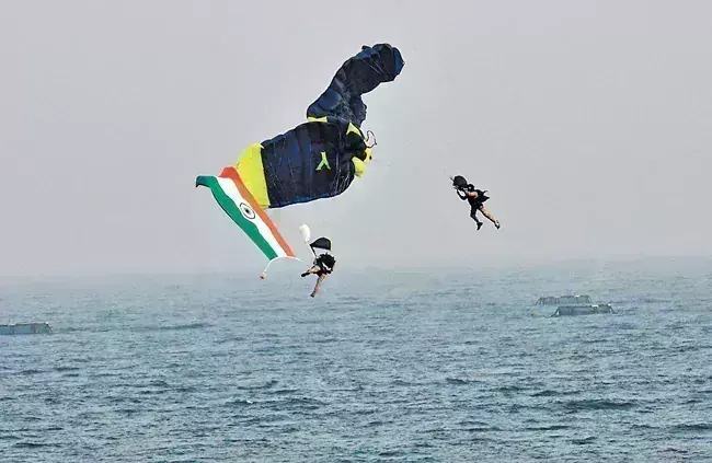 Navy Preparatory Exercise: నేవీ సన్నాహక విన్యాసాల్లో అపశ్రుతి