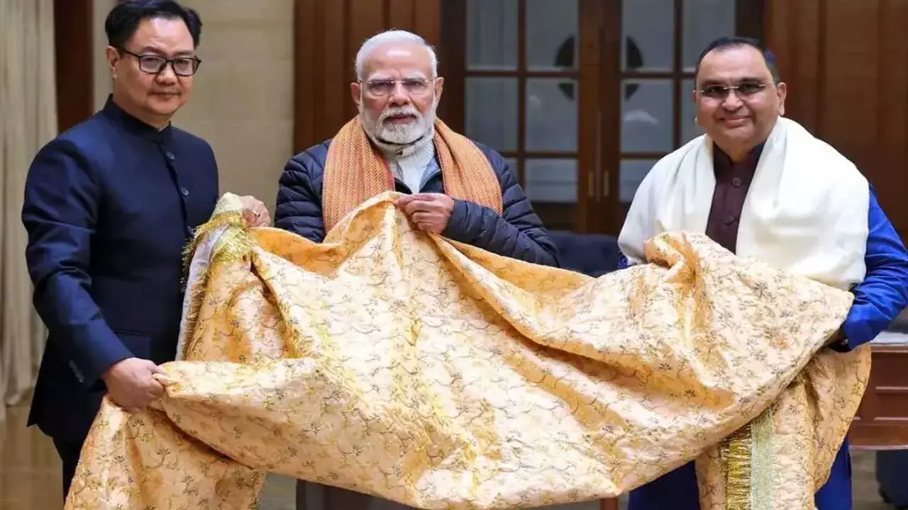 PM Modi : అజ్మీర్ ఉర్సుకు చాదర్ పంపిన మోడీ PM Modi : అజ్మీర్ ఉర్సుకు చాదర్ పంపిన మోడీ