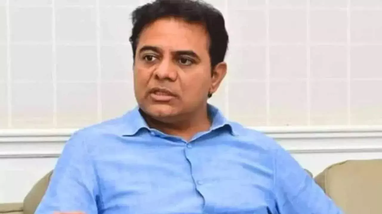 ACB Notices To KTR :  కేటీఆర్కు ఏసీబీ నోటీసులు.. ఎల్లుండే విచారణ ACB Notices To KTR :  కేటీఆర్కు ఏసీబీ నోటీసులు.. ఎల్లుండే విచారణ