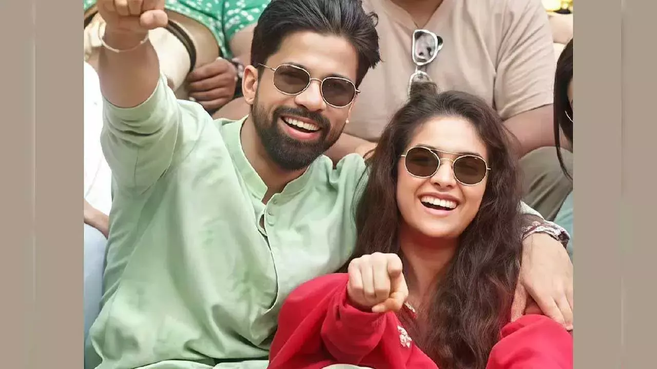 Keerthy Suresh : ఇంటర్ నుంచే అతడితో డేటింగ్: కీర్తి సురేశ్ Keerthy Suresh : ఇంటర్ నుంచే అతడితో డేటింగ్: కీర్తి సురేశ్