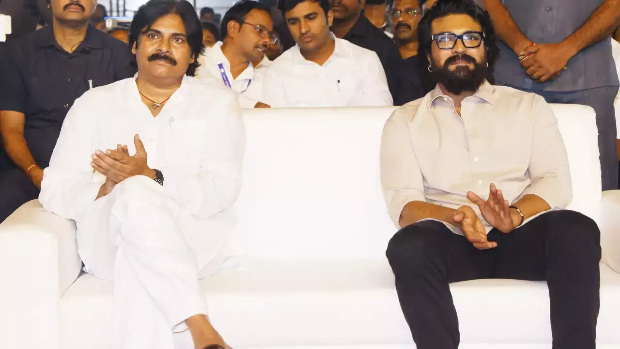 Ram Charan : చనిపోయిన అభిమానుల కుటుంబాలకు అండగా రామ్ చరణ్ సైతం Ram Charan : చనిపోయిన అభిమానుల కుటుంబాలకు అండగా రామ్ చరణ్ సైతం