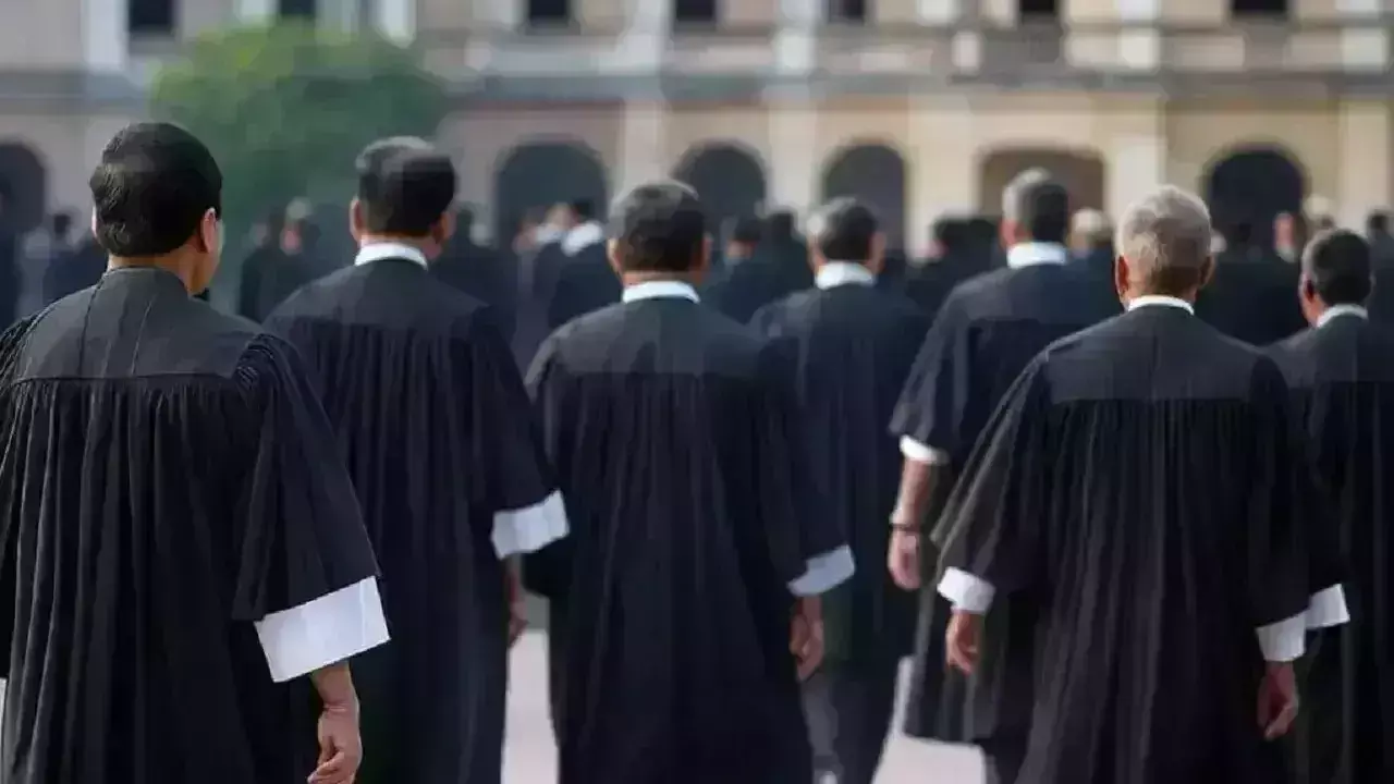 Bangladesh: భారత్లో బంగ్లాదేశ్ జడ్జిలకు ట్రైనింగ్ క్యాన్సల్.. Bangladesh: భారత్లో బంగ్లాదేశ్ జడ్జిలకు ట్రైనింగ్ క్యాన్సల్..