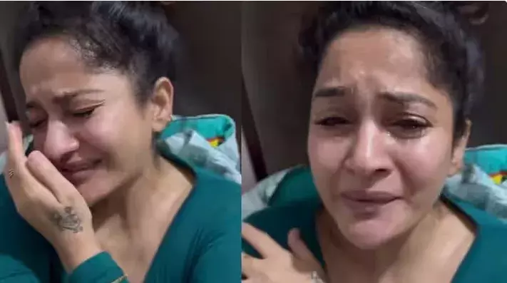 Maadhavi Latha:  బోరున ఏడుస్తూ వీడియో షేర్ చ్సిన మాధవీలత