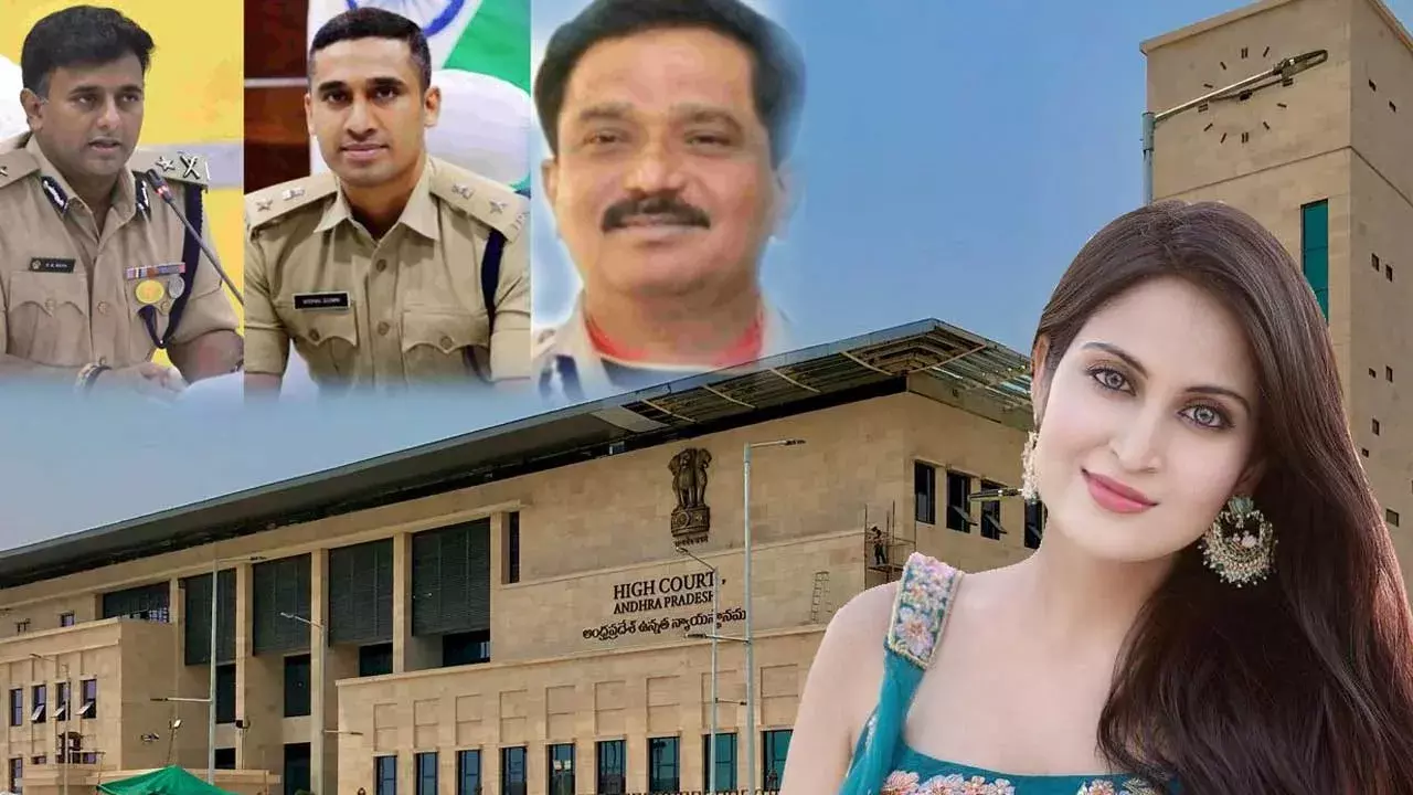 AP High Court : జత్వానీ కేసులో ఐపీఎస్లకు ముందస్తు బెయిల్ AP High Court : జత్వానీ కేసులో ఐపీఎస్లకు ముందస్తు బెయిల్