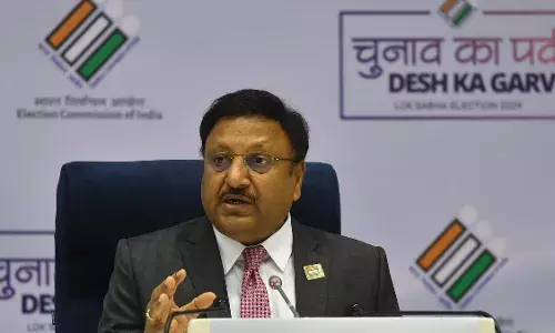 CEC Rajiv Kumar: రిటైర్మెంట్ తర్వాత హిమాలయాలకు.. సీఈసీ రాజీవ్ కుమార్ CEC Rajiv Kumar: రిటైర్మెంట్ తర్వాత హిమాలయాలకు.. సీఈసీ రాజీవ్ కుమార్