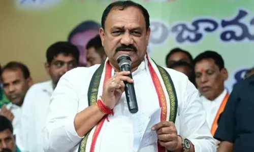 PCC Chief : అందరి రిపోర్ కేసీ దగరుంది.. చిట్ చాట్ లో పీసీసీ చీఫ్ PCC Chief : అందరి రిపోర్ కేసీ దగరుంది.. చిట్ చాట్ లో పీసీసీ చీఫ్