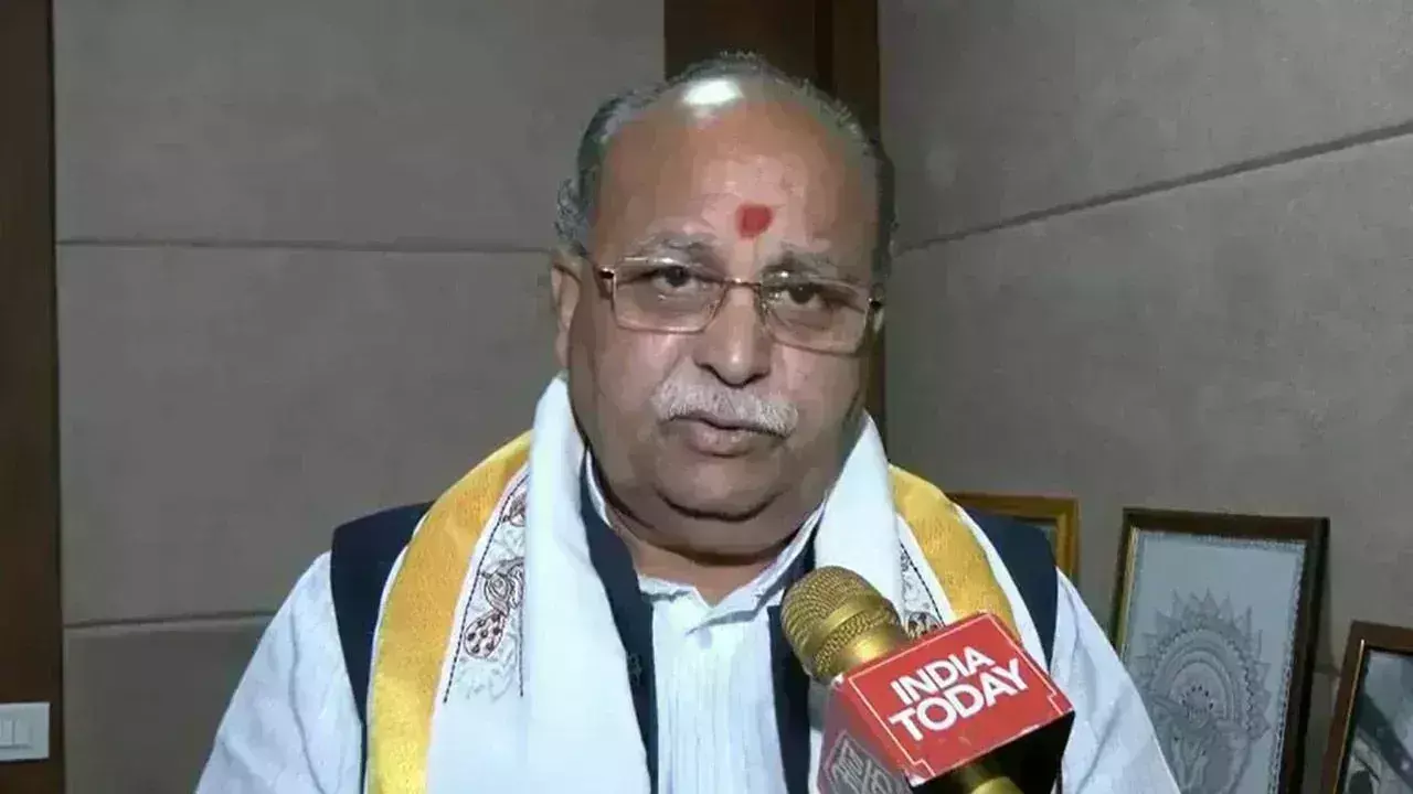 Madhya Pradesh :నలుగురు పిల్లల్ని కంటే రూ.లక్ష బహుమతి.. Madhya Pradesh :నలుగురు పిల్లల్ని కంటే రూ.లక్ష బహుమతి..