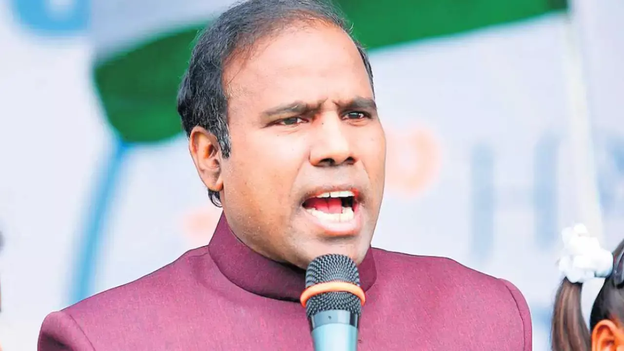 KA Paul : రేవంత్ పంపిన డబ్బులతోనే ఢిల్లీ కాంగ్రెస్ ఆఫీస్ : కేఏ పాల్ KA Paul : రేవంత్ పంపిన డబ్బులతోనే ఢిల్లీ కాంగ్రెస్ ఆఫీస్ : కేఏ పాల్