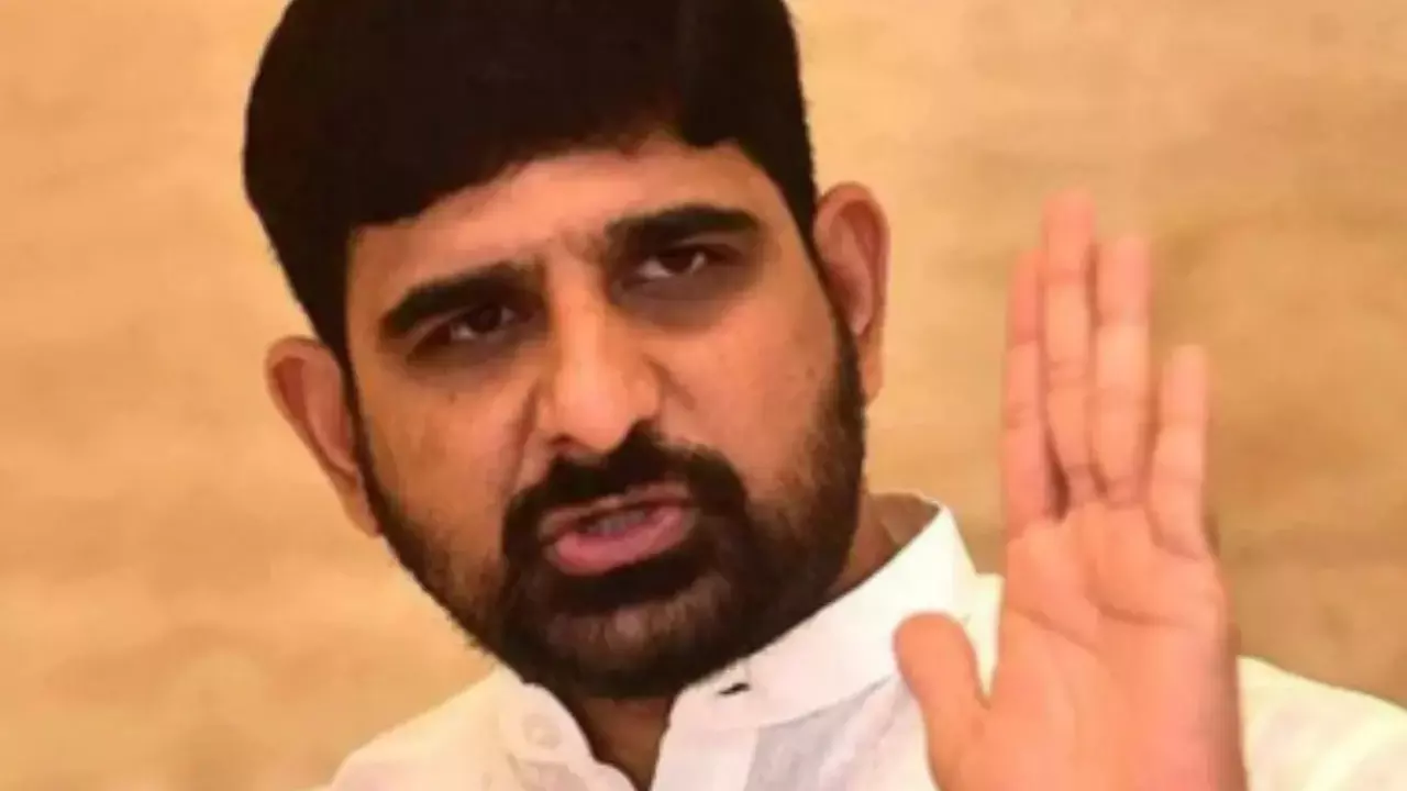 TG : లొట్ట పీసు కేసులు నిలబడవు.. ఎమ్మెల్యే కౌశిక్ రెడ్డి హాట్ కామెంట్స్ TG : లొట్ట పీసు కేసులు నిలబడవు.. ఎమ్మెల్యే కౌశిక్ రెడ్డి హాట్ కామెంట్స్