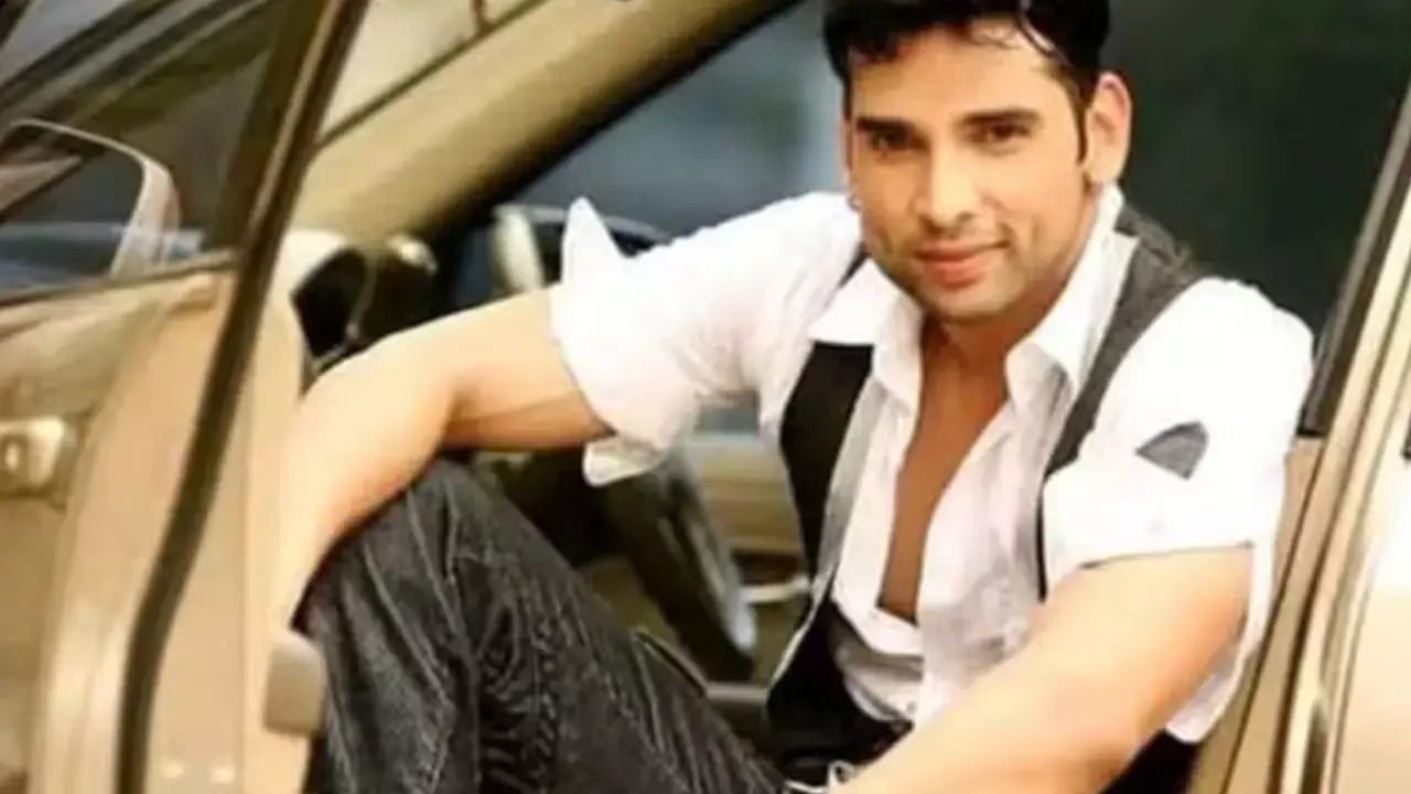 Actor Sudeep Pandey : నిమా షూటింగ్ లో కుప్పకూలిన సుదీప్ పాండే.. హార్ట్ ఎటాక్‌తో స్పాట్ డెడ్