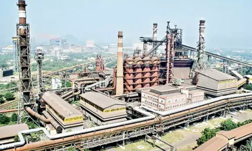 Vizag Steel Plant : వైజాగ్ స్టీల్ ప్లాంట్ కు కేంద్రం గుడ్ న్యూస్.. రూ.17వేల కోట్ల ప్యాకేజీ Vizag Steel Plant : వైజాగ్ స్టీల్ ప్లాంట్ కు కేంద్రం గుడ్ న్యూస్.. రూ.17వేల కోట్ల ప్యాకేజీ