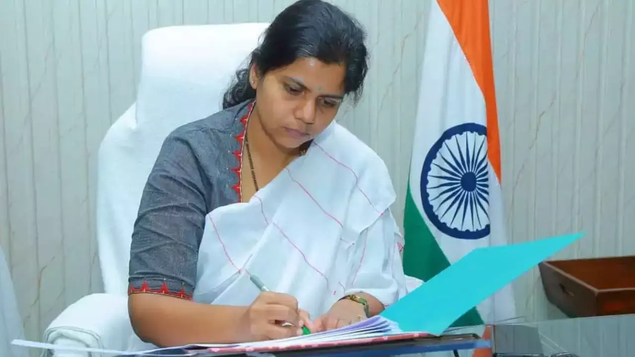 Nalgonda Collector : నల్గొండ కలెక్టర్ త్రిపాఠి సంచలన నిర్ణయం