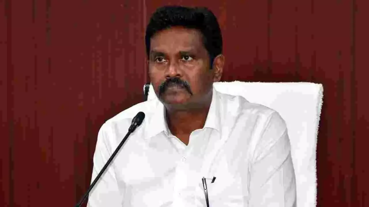 AP : సీఐజీ మాజీ చీఫ్ పై విచారణకు ఏపీ సర్కార్ నిర్ణయం AP : సీఐజీ మాజీ చీఫ్ పై విచారణకు ఏపీ సర్కార్ నిర్ణయం