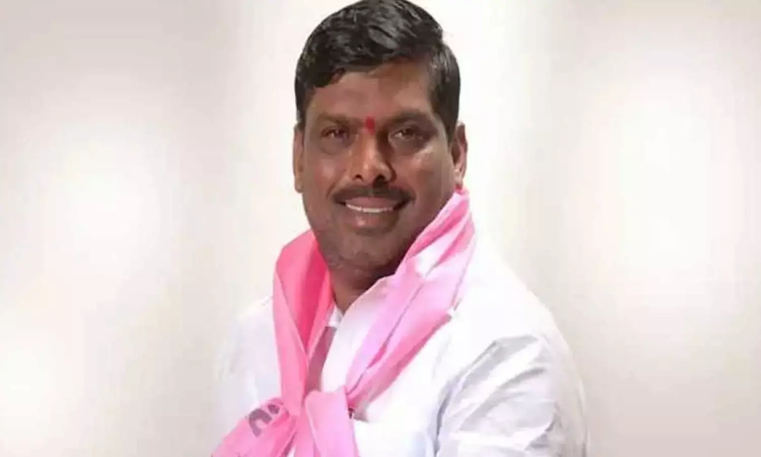 MLA Gudem Mahipal Reddy : ఎమ్మెల్యే గూడెంకు సొంత పార్టీల నేతల షాక్ MLA Gudem Mahipal Reddy : ఎమ్మెల్యే గూడెంకు సొంత పార్టీల నేతల షాక్