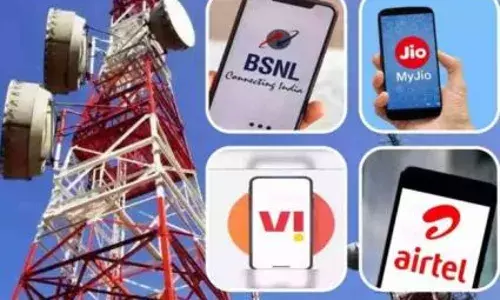 Telecom Services: త్వరలో అందుబాటులోకి ఇంట్రా సర్కిల్ రోమింగ్ Telecom Services: త్వరలో అందుబాటులోకి ఇంట్రా సర్కిల్ రోమింగ్