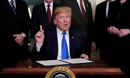 US Birthright Cancellation : ఆటోమేటిక్ యూఎస్ బర్త్రైట్ రద్దు: భారతీయులకు బిగ్ షాకే! US Birthright Cancellation : ఆటోమేటిక్ యూఎస్ బర్త్రైట్ రద్దు: భారతీయులకు బిగ్ షాకే!