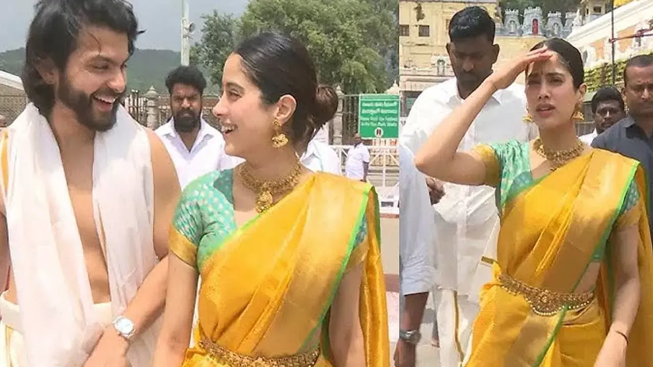 Janhvi Kapoor : తిరుపతిలో పెళ్లి చేసుకుంటా.. ముగ్గురు పిల్లలను కంటా.. జాన్వీ కపూర్ కామెంట్స్ Janhvi Kapoor : తిరుపతిలో పెళ్లి చేసుకుంటా.. ముగ్గురు పిల్లలను కంటా.. జాన్వీ కపూర్ కామెంట్స్