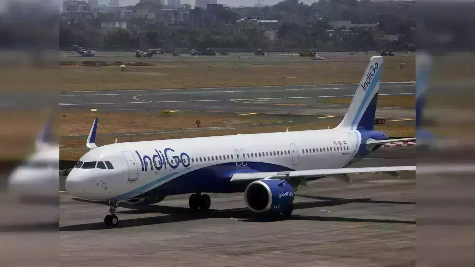 Chennai Airport: చెన్నై ఎయిర్‌పోర్టులో అర్ధరాత్రి హై టెన్షన్