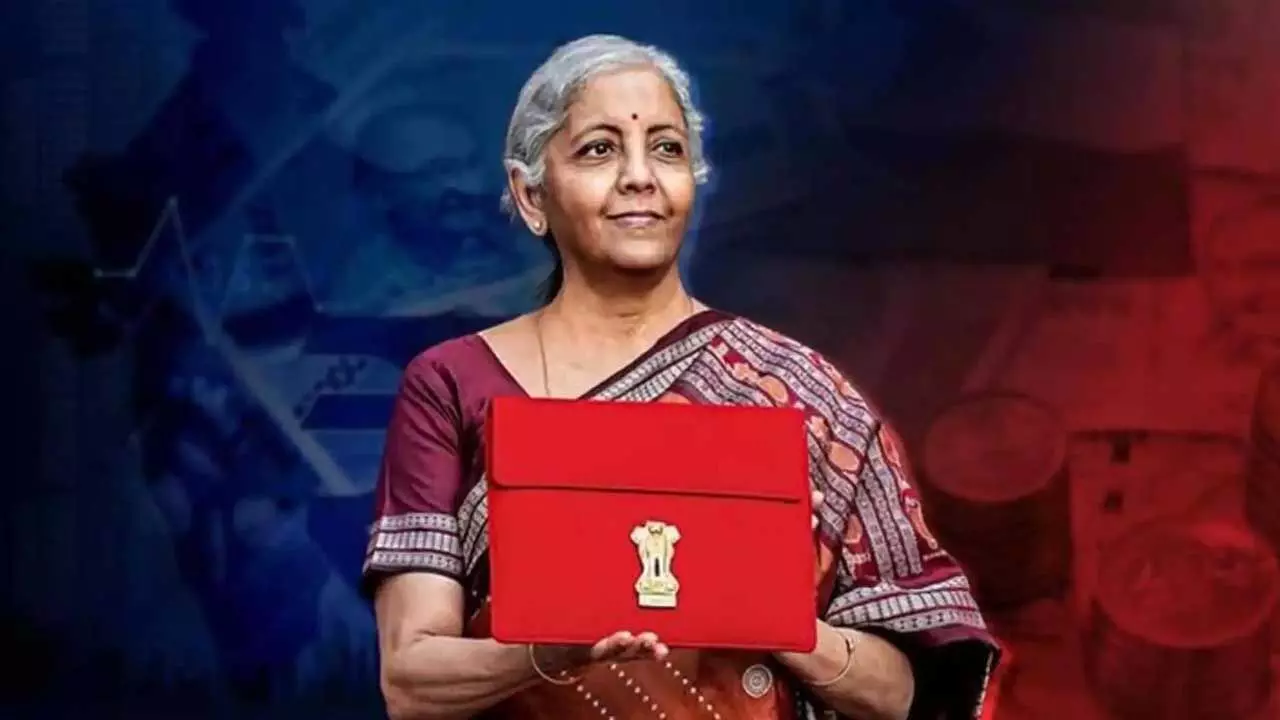 Nirmala Sitharaman Budget : నిర్మల బడ్జెట్పై ఉద్యోగుల ప్రశంసలు Nirmala Sitharaman Budget : నిర్మల బడ్జెట్పై ఉద్యోగుల ప్రశంసలు
