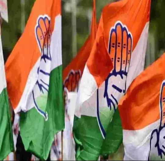 CONGRESS: ఎమ్మెల్యేల రహస్య భేటీతో ఉలిక్కిపడ్డ కాంగ్రెస్ CONGRESS: ఎమ్మెల్యేల రహస్య భేటీతో ఉలిక్కిపడ్డ కాంగ్రెస్