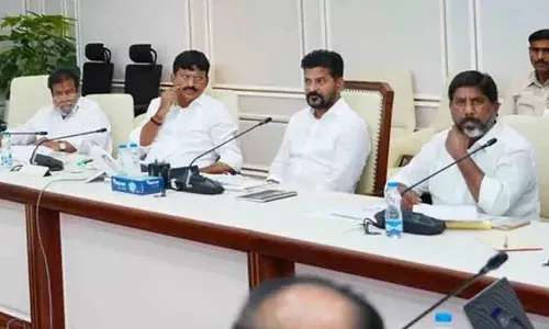 TS: బడ్జెట్పై భగ్గమన్న తెలంగాణ మంత్రులు TS: బడ్జెట్పై భగ్గమన్న తెలంగాణ మంత్రులు