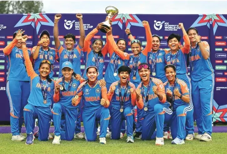 U-19 WC: యువ భారత జట్టుపై ప్రశంసల జల్లు U-19 WC: యువ భారత జట్టుపై ప్రశంసల జల్లు