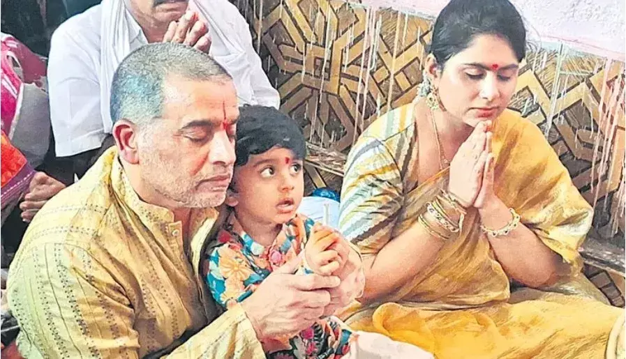 VASANTHA PANCHAMI: వసంత పంచమి.. సరస్వతి ఆలయాల్లో రద్దీ VASANTHA PANCHAMI: వసంత పంచమి.. సరస్వతి ఆలయాల్లో రద్దీ