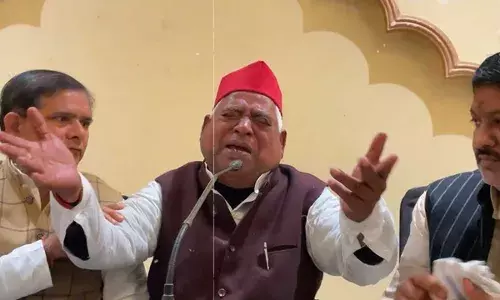 Ayodhya MP : బోరున ఏడ్చిన అయోధ్య ఎంపీ అవధేశ్ Ayodhya MP : బోరున ఏడ్చిన అయోధ్య ఎంపీ అవధేశ్
