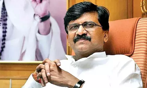 Sanjay Raut : కాంగ్రెస్ లోకి సంజయ్ రౌత్?.. జోరుగా చర్చ Sanjay Raut : కాంగ్రెస్ లోకి సంజయ్ రౌత్?.. జోరుగా చర్చ