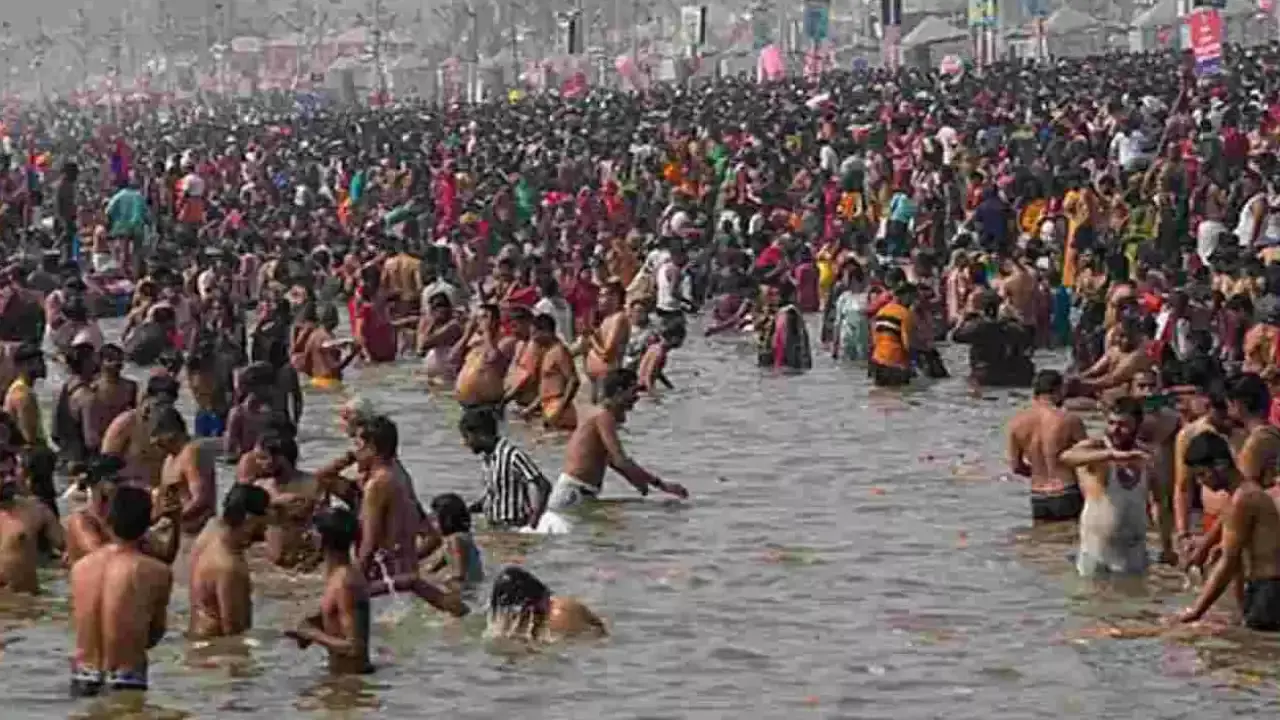 Kumbh Mela : కుంభమేళా 20 రోజుల్లో 33 కోట్ల మంది స్నానాలు Kumbh Mela : కుంభమేళా 20 రోజుల్లో 33 కోట్ల మంది స్నానాలు