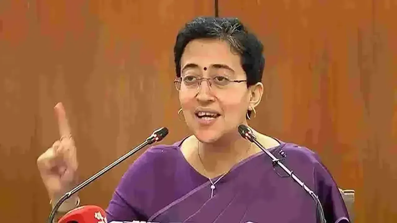 CM Athishi: ఢిల్లీ సీఎం అతిషిపై ఎఫ్ఐఆర్ CM Athishi: ఢిల్లీ సీఎం అతిషిపై ఎఫ్ఐఆర్