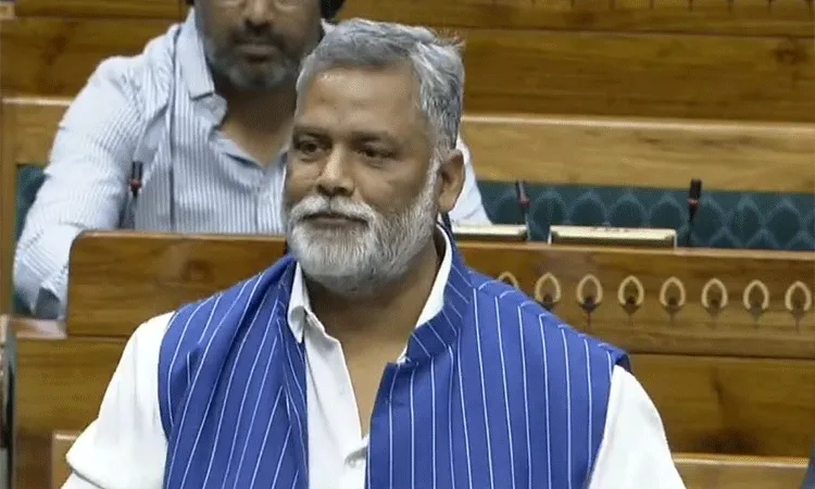 కుంభమేళాలో రాజకీయ నాయకులు, ధనవంతులు మరణించాలి: లోక్సభ ఎంపీ కామెంట్స్ కుంభమేళాలో రాజకీయ నాయకులు, ధనవంతులు మరణించాలి: లోక్సభ ఎంపీ కామెంట్స్