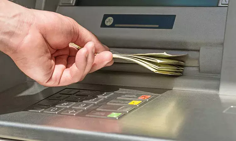 ATM విత్‌డ్రా లావాదేవీల రూసుమును పెంచాలని RBI కి సిఫార్సు చేసిన NPCI
