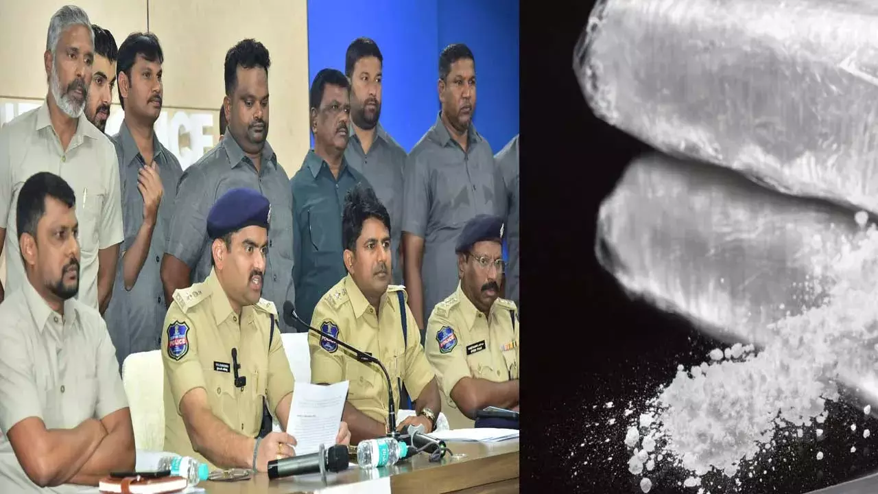 Hyderabad : రూ.1.6 కోట్ల డ్రగ్స్ సీజ్.. ముగ్గురు విదేశీయులు అరెస్ట్ Hyderabad : రూ.1.6 కోట్ల డ్రగ్స్ సీజ్.. ముగ్గురు విదేశీయులు అరెస్ట్