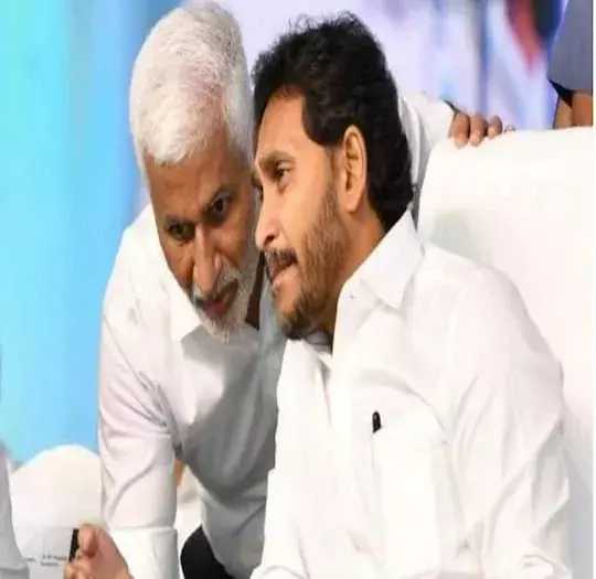 VIAJYASAI: జగన్కు విజయసాయిరెడ్డి కౌంటర్ VIAJYASAI: జగన్కు విజయసాయిరెడ్డి కౌంటర్
