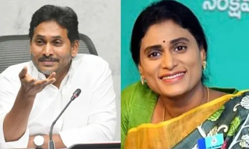 SHARMILA: విజయసాయి చెప్తుంటే కన్నీళ్లు వచ్చాయి: షర్మిల SHARMILA: విజయసాయి చెప్తుంటే కన్నీళ్లు వచ్చాయి: షర్మిల