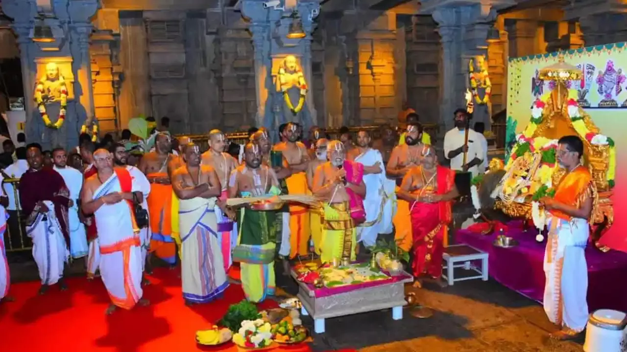 Yadadri Brahmotsavam : యాదాద్రి పాతగుట్టలో ఘనంగా బ్రహ్మోత్సవాలు Yadadri Brahmotsavam : యాదాద్రి పాతగుట్టలో ఘనంగా బ్రహ్మోత్సవాలు