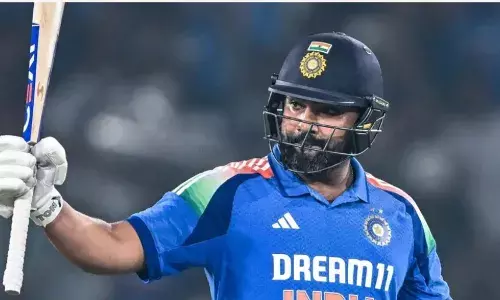 IND VS ENG: రెండో వన్డేలో రో హిట్ IND VS ENG: రెండో వన్డేలో రో హిట్