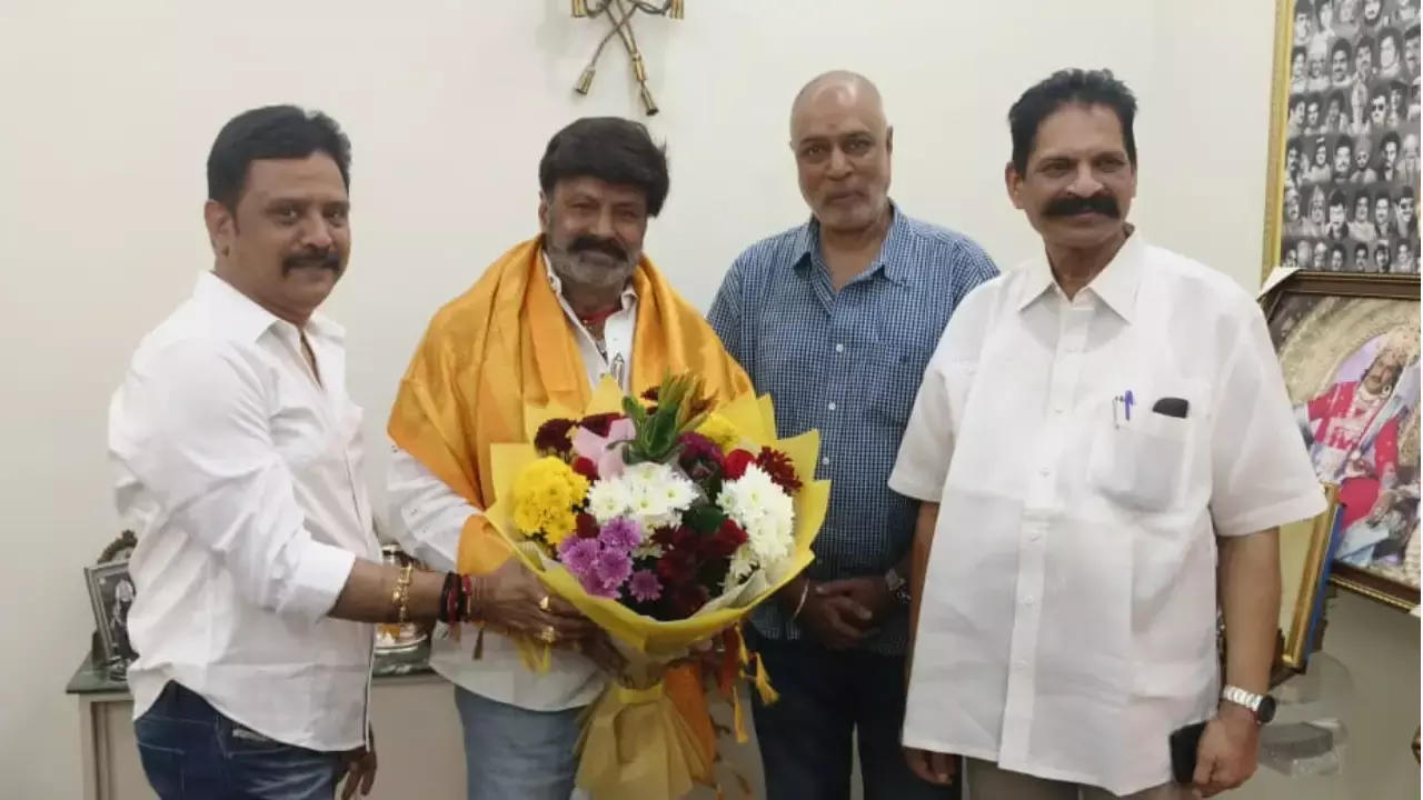 Balakrishna :  బాలకృష్ణను సత్కరించిన టాలీవుడ్ పెద్దలు