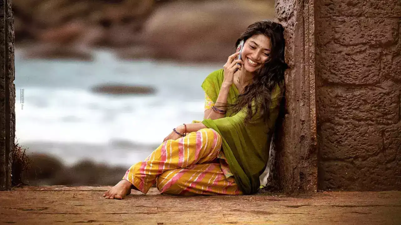 Sai Pallavi :  రెమ్యూనరేషన్ భారీగా పెంచిన సాయి పల్లవి Sai Pallavi :  రెమ్యూనరేషన్ భారీగా పెంచిన సాయి పల్లవి