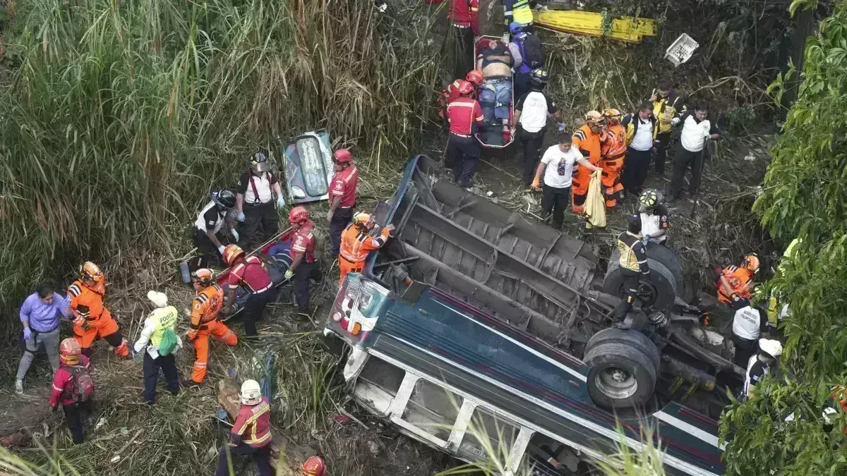 Bus Accident: సెంట్రల్ అమెరికాలోని గ్వాటెమాలా దేశంలో ఘోర రోడ్డు ప్రమాదం Bus Accident: సెంట్రల్ అమెరికాలోని గ్వాటెమాలా దేశంలో ఘోర రోడ్డు ప్రమాదం